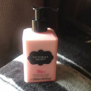 🆕Tease by Victoria Secret.